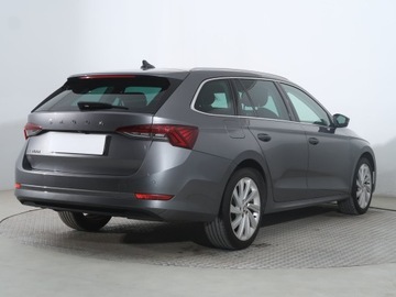 Skoda Octavia IV Scout 1.5 TSI ACT 150KM 2022 Skoda Octavia 1.5 TSI, Salon Polska, zdjęcie 4