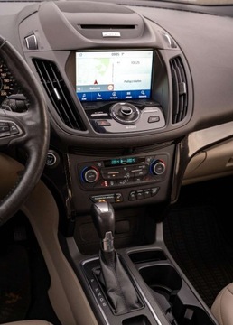 Ford Escape III 2.0 EcoBoost 243KM 2016 Ford Escape Ford Escape II 2.0 EcoBoost AWD Titanium 242KM 2.0 Benzyna, zdjęcie 11