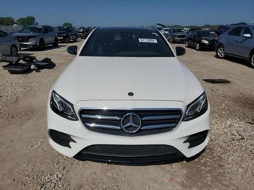 Mercedes Klasa E W213 2018 Mercedes-Benz Klasa E Mercedes-Benz E-Class E 400 3.0 Benzyna 329KM, zdjęcie 1
