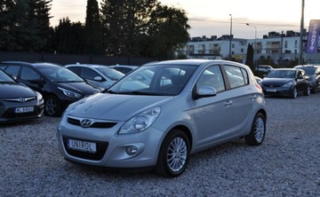 Hyundai i20 I Hatchback 5d 1.2 DOHC 78KM 2012 Hyundai i20 Benzyna 1.2 Klimatyzacja 1.2 Benzyna 78KM
