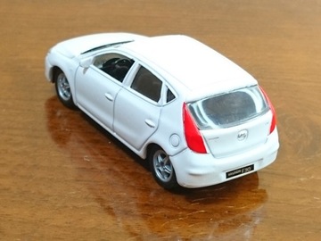 HYUNDAI i30 WHITE WELLY МОДЕЛЬ ВЕСНА