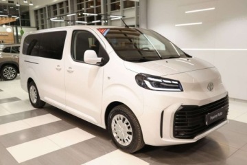 Toyota 2024 Toyota Proace Verso 2.0 D4-D Long Business 2.0 Diesel 144KM, zdjęcie 2