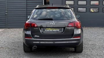 Opel Astra J Sports Tourer Facelifting 1.4 Turbo ECOTEC 140KM 2013 Opel Astra Bogate wyposazenie, Udok. przebieg GWARANCJA 1.4 Benzyna, zdjęcie 5