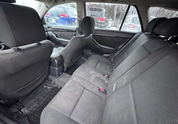 Toyota Avensis II Kombi 2.0 D-4D 116KM 2003 Toyota Avensis 2003 r. 2.0 Diesel 116KM, zdjęcie 11