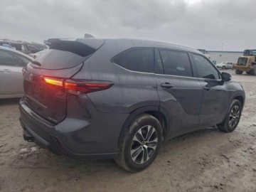 Toyota Highlander III 2024 Toyota Highlander LE 2024 2.4 Benzyna 265KM, zdjęcie 3