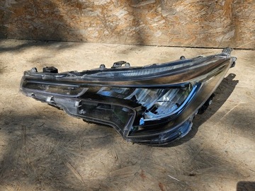 TOYOTA COROLLA E21 HB KOMBI FULL LED LAMPA LEWA PRZOD