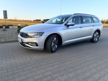 Volkswagen Passat B8 Variant Facelifting 2.0 TDI SCR 150KM 2021 VW Passat B8 Lift Kombi 2.0D Automat, zdjęcie 13
