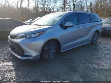 Toyota Sienna III 2022 Toyota Sienna 2022r., 4x4, 2.5L 2.5 Hybryda 245KM, zdjęcie 1