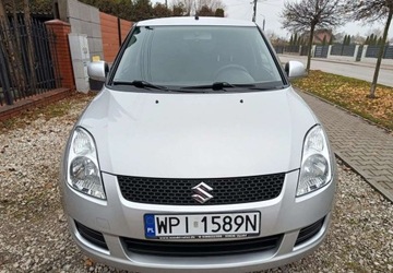 Suzuki Swift IV Hatchback 5d 1.3 92KM 2010 Suzuki Swift Suzuki Swift 2010 1.3 16V Klima Bezwypadkowy 1.3 Benzyna 92KM, zdjęcie 12