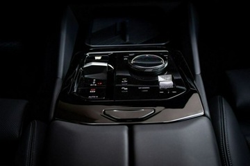 BMW Seria 5 G90-91 2023 BMW 520 xDrive Sedan, Demo - Koła zimowe w cenie!, zdjęcie 16