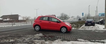 Toyota Yaris III Hatchback 5d 1.33 Dual VVT-i 99KM 2011 Toyota Yaris 1.3 BENZ ,bezwypadek ,kupiony z aso toyota 1.3 Benzyna 99KM, zdjęcie 6
