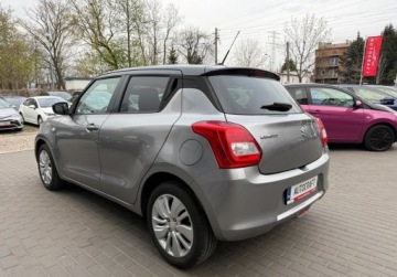 Suzuki Swift VI Hatchback 1.2 DualJet 90KM 2017 Suzuki Swift salon Polska, I wlasciciel, kamera cofania 1.2 Benzyna 90KM, zdjęcie 25