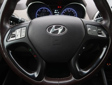 Hyundai ix35 SUV Facelifting 2.0 CRDi 184KM 2014 Hyundai ix35 2.0 CRDi, Salon Polska, 181 KM, 4X4, zdjęcie 17