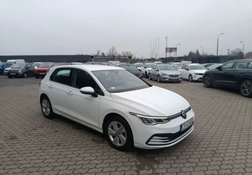 Volkswagen Golf VIII Hatchback 2.0 TDI SCR 115KM 2022 Volkswagen Golf Pierwszy wlasciciel. Salon Polska 2.0 Diesel 115KM, zdjęcie 3