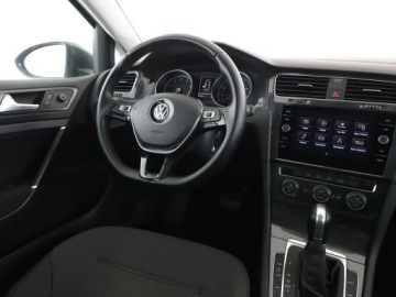 Volkswagen Golf VII Hatchback 3d Facelifting 1.4 TSI  125KM 2018 Volkswagen Golf led, dsg, kamera, klimatronik,, zdjęcie 15