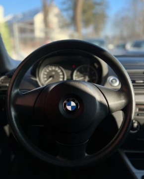 BMW Seria 1 E81/E87 Hatchback 5d E87 1.6 116i 122KM 2009 BMW Seria 1 Klima Alu Super stan Gwarancja w cenie Warszawa VFJA 1.6 122KM, zdjęcie 24