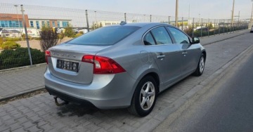 Volvo S60 II Sedan 1.6 D2 115KM 2011 Volvo S60 Bardzo bogata opcja i dobry stan samochodu 1.6 Diesel 115KM, zdjęcie 2
