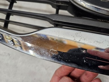 KIA SPORTAGE III РЕШЕТКА ПЕРЕДНЯЯ 86352-3W000