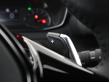 Peugeot 2008 II SUV 1.2 PureTech 130KM 2022 Peugeot 2008 FV23 1.2 Benzyna Allure Nawigacja, zdjęcie 28