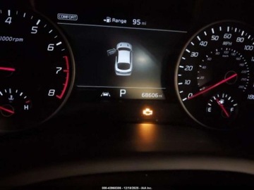 Kia Stinger Liftback 3.3 T-GDi 366KM 2018 Kia Stinger Gt2 2018 3.3 Benzyna 365KM, zdjęcie 11