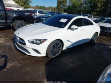 Mercedes CLA C118/X118 2023 Mercedes-Benz CLA 2023r., 2.0L 2.0 Benzyna 221KM, zdjęcie 1