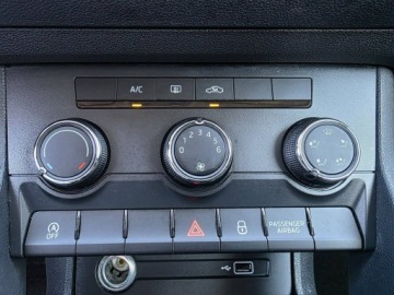 Skoda Karoq Crossover 1.0 TSI 115KM 2020 Škoda Karoq Skoda Karoq 1.0 TSI 115 KM, Alufelgi,, zdjęcie 23