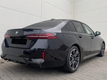 BMW Seria 5 G90-91 Touring 2.0 520d 197KM 2026 BMW Seria 5 520d xDrive Sport Sedan 2.0 (197KM) 2026, zdjęcie 1