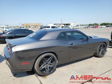 Dodge Challenger III 2017 Dodge Challenger _RT 392_Scat Pack_6.4 L_485 km_2017r 6.4 Benzyna 485KM, zdjęcie 3