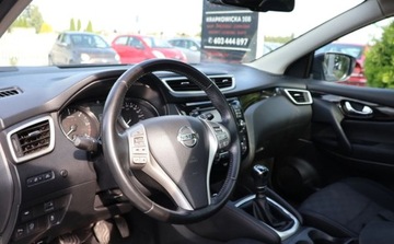 Nissan Qashqai II Crossover 1.6 dCi 130KM 2015 Nissan Qashqai Panorama, K.Cofania, Tempomat, Swiatla LED, El.Fotele, Mult, zdjęcie 6