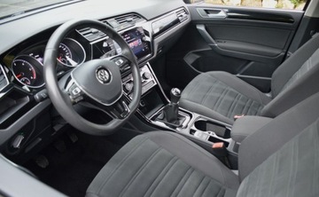Volkswagen Touran III 2.0 TDI 150KM 2019 Volkswagen Touran 2,0 TDI 150 KM FULL LED HIGH-LINE Alcantara Nawigacja 2.0, zdjęcie 17