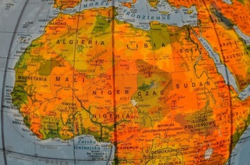 ПОЛИТИЧЕСКИЙ И ФИЗИЧЕСКИЙ ГЛОБУС ДЕРЕВЯННАЯ РАМА С ПОДСВЕТКОЙ 32 СМ