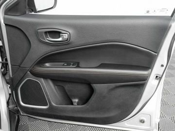 Jeep Compass II SUV Facelifting 1.3 GSE T4 150KM 2021 Jeep Compass WE3M829#1.3 TMair Limited FWD DDCT, zdjęcie 29