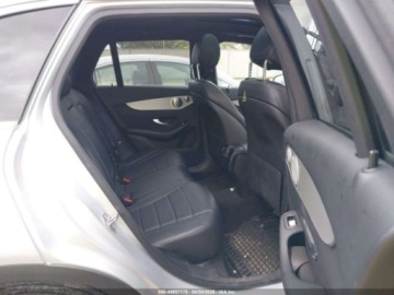 Mercedes GLC C253 2017 Mercedes-Benz GLC 300 4matic, 2017r., 4x4, 2.0L 2.0 Benzyna 241KM, zdjęcie 9