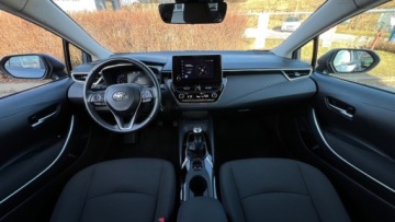 Toyota Corolla XII Sedan Facelifting 1.5 VVT-i 125KM 2023 Toyota Corolla 1.5 Benzyna 125 km tylko 32 tys. przebiegu 1.5 Benzyna 125KM, zdjęcie 35
