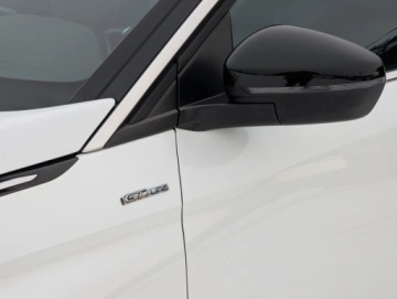 Peugeot 3008 II Crossover 1.2 PureTech 130KM 2017 Peugeot 3008 Rezerwacja 1.2 Benzyna 130KM, zdjęcie 8