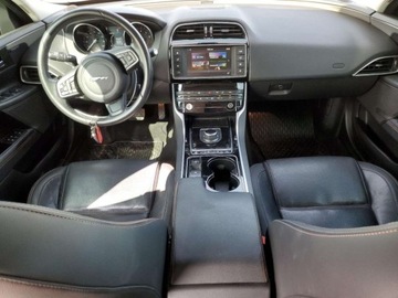 Jaguar XE 2017 Jaguar XE Prestige 2017 3.0l 3.0 Benzyna 340KM, zdjęcie 8
