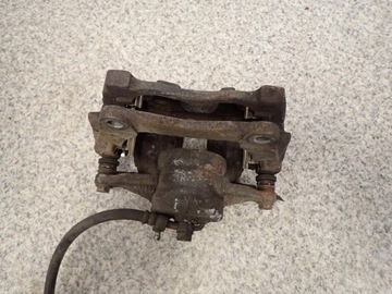 TOYOTA AVENSIS T25 03-08 ZACISK PRZÓD PRAWY