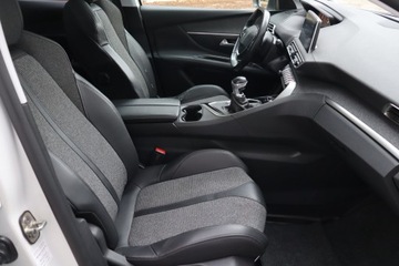 Peugeot 3008 II Crossover 1.5 BlueHDI 130KM 2018 Peugeot 3008 1.5 BlueHDi, Salon Polska, zdjęcie 8