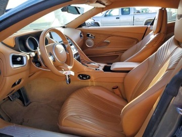 Aston Martin DB11 2018 Aston Martin DB11 2018, od ubezpieczlani 5.2 Benzyna 600KM, zdjęcie 7