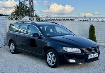 Volvo V70 III Kombi Facelifting 2.0 D2 DRIVE-E 120KM 2016 Volvo V70 Volvo V70 D2 Geartronic Summum 2.0 Diesel 120KM, zdjęcie 3