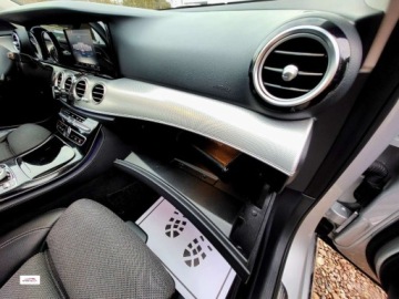 Mercedes Klasa E W213 Kombi 2.0 220d 194KM 2017 Mercedes-Benz Klasa E Zarejestrowany, super stan, POLECAM GWARANCJA 2.0, zdjęcie 28