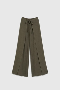 Spodnie z szerokimi nogawkami i gumą w talii oliwkowe XL od MOODO