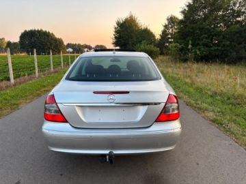 Mercedes Klasa E W211 Sedan W211 1.8 (200 Kompressor) 184KM 2007 MERCEDES-BENZ KLASA E (W211) E 200 Kompressor (211.041) 184 KM, zdjęcie 3