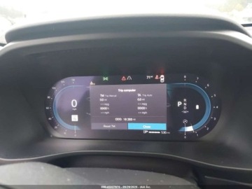 Volvo XC40 2024 Volvo XC 40 B5 Plus Dark Theme 2024 2.0l 2.0 Benzyna 247KM, zdjęcie 10