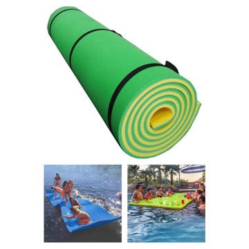 Коврик, плавающий на воде. Желтый матрас для отдыха.