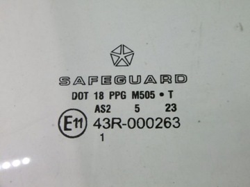 ОКНО ДВЕРИ ПЕРЕДНЕЙ СПРАВА DODGE MAGNUM LX