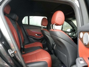 Mercedes GLC C253 2020 Mercedes-Benz GLC 2020, 2.0L, 4x4, COUPE, od ubezpieczalni 2.0 Benzyna, zdjęcie 9