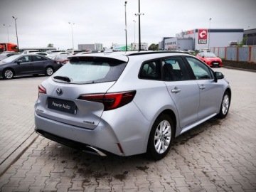 Toyota Corolla XII TS Kombi Facelifting 1.8 Hybrid 140KM 2023 Toyota Corolla COMFORTTech 1.8 Hybrid 140 KM kombi 1.8 Hybryda 140KM, zdjęcie 4