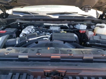  GMC Sierra K2500 Denali 2023 6.6l 6.6 Diesel 401KM, zdjęcie 6