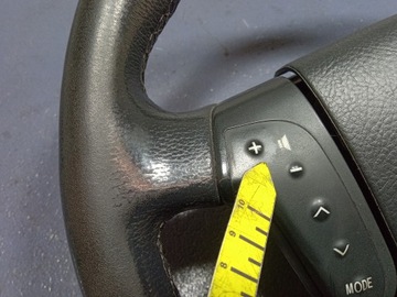 TOYOTA AVENSIS II T25 VOLANT MULTIFUNKČNÍ